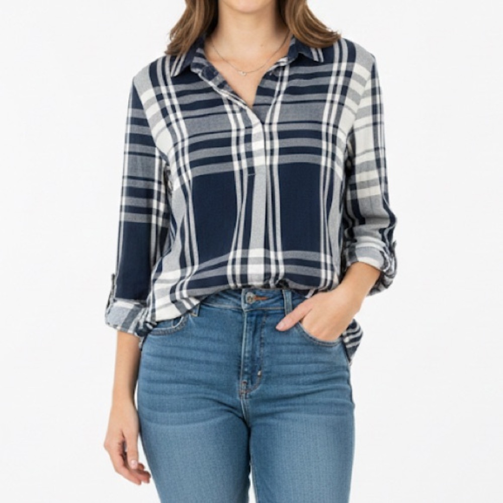 Liz Claiborne Petite Navy Plaid Thick Long Sleeve Blouse Top PXL